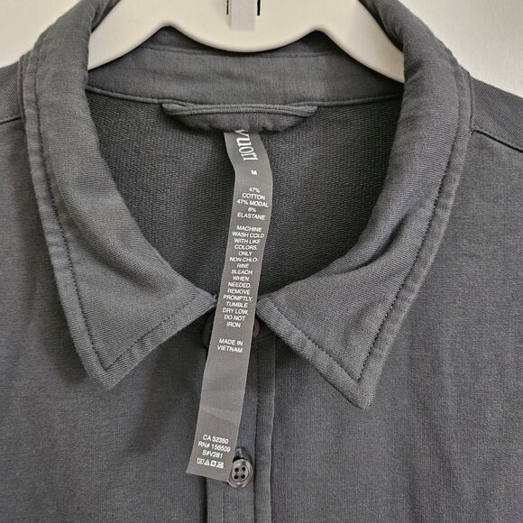 Vuori Shirt Boulevard Jacket Mens Medium Gray Button-Up Performance Shacket NWT‎ - Picture 3 of 10